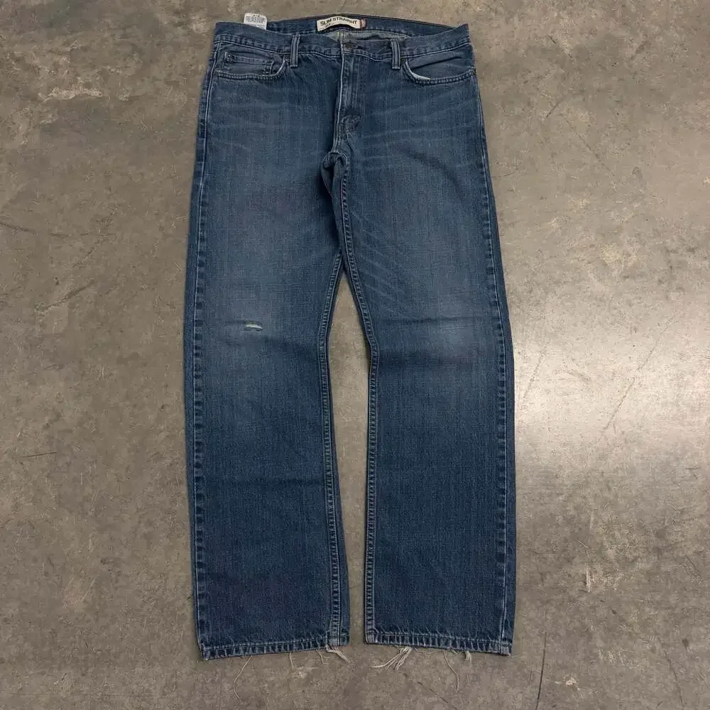 Vintage 2000’s Levi’s 514 Denim Jeans